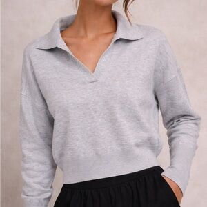 Express Light Gray Women's Collared Sweater Top
Size Small